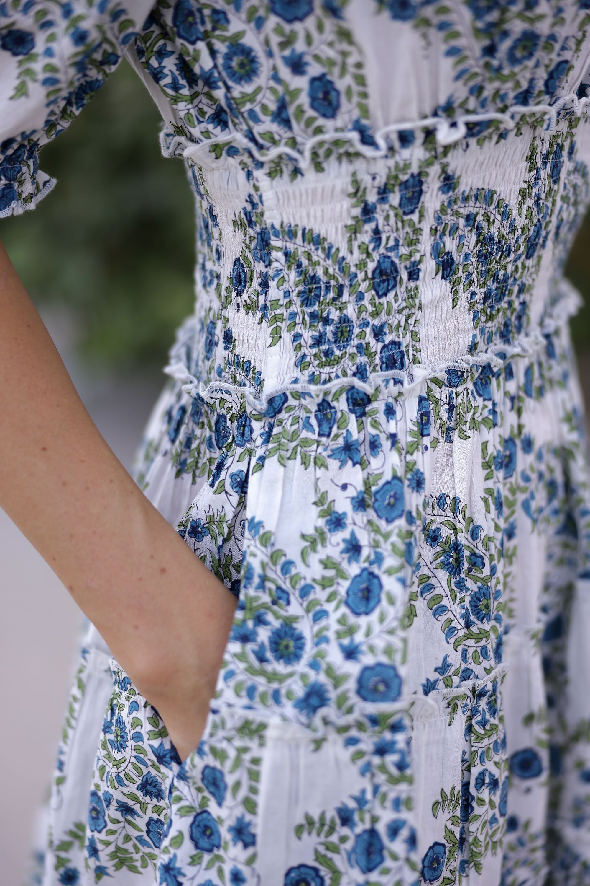 #color_blue green paisley