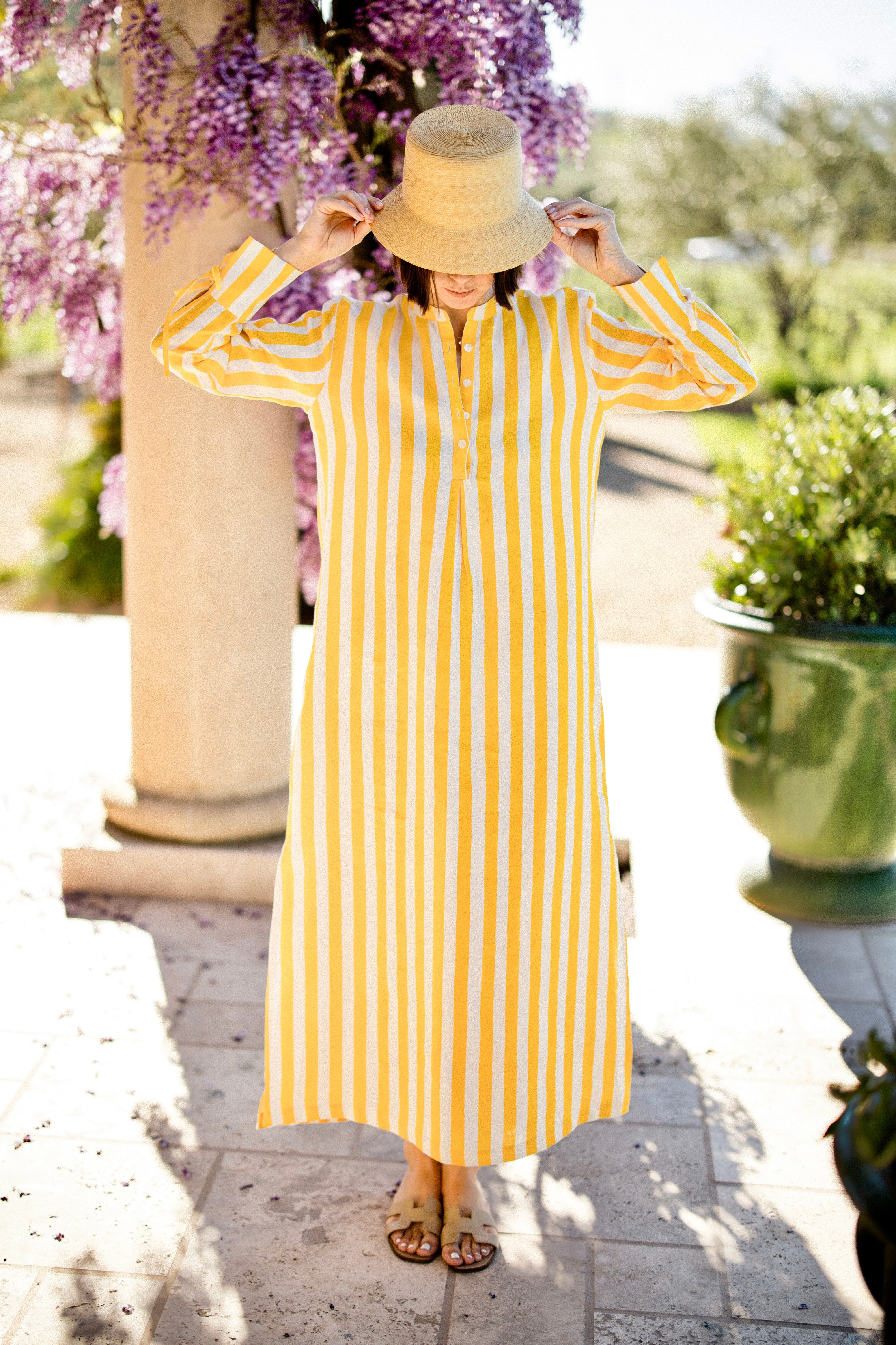 #color_yellow stripe