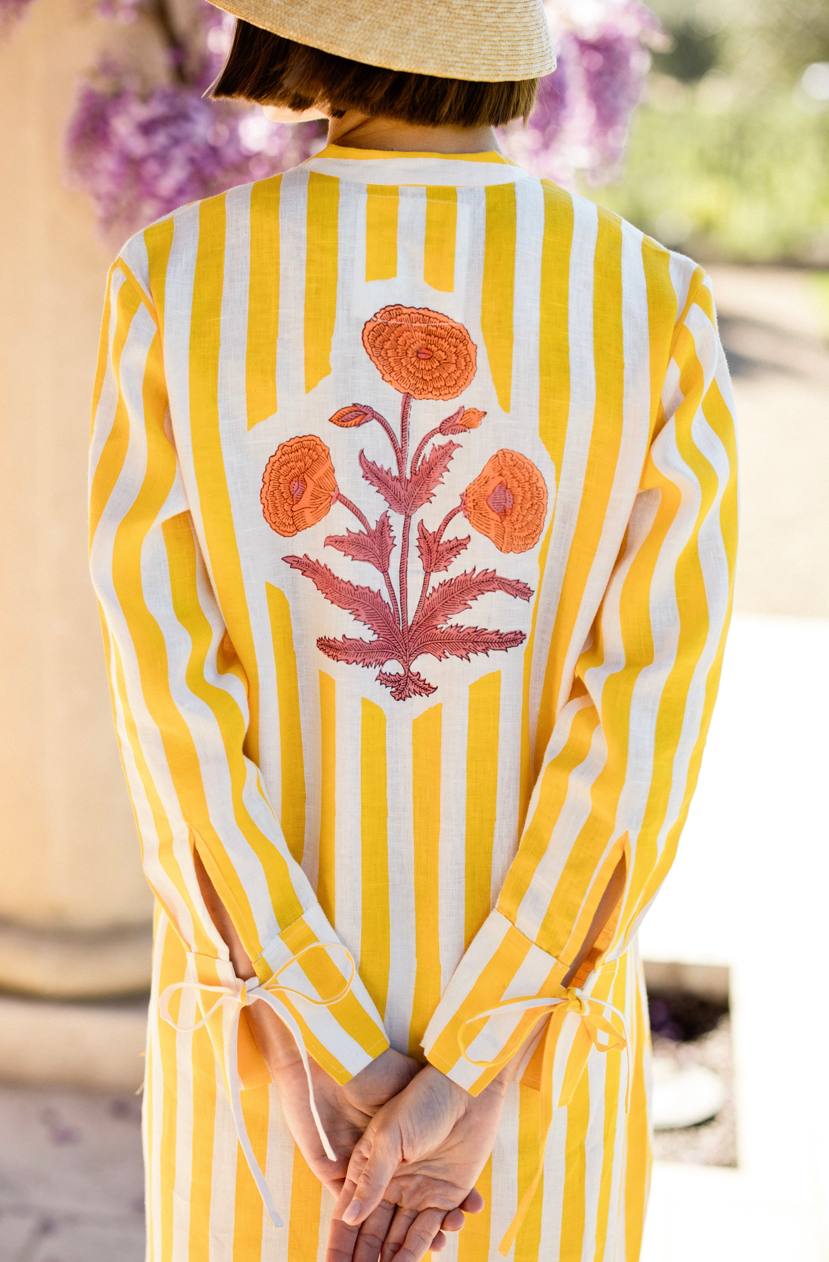 #color_yellow stripe