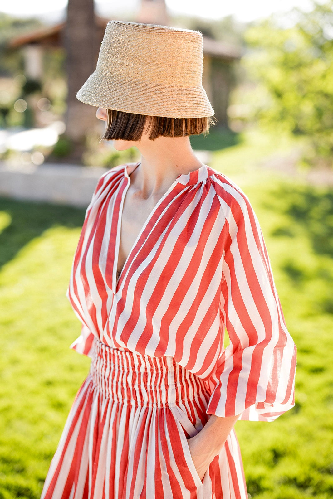 #color_red stripe