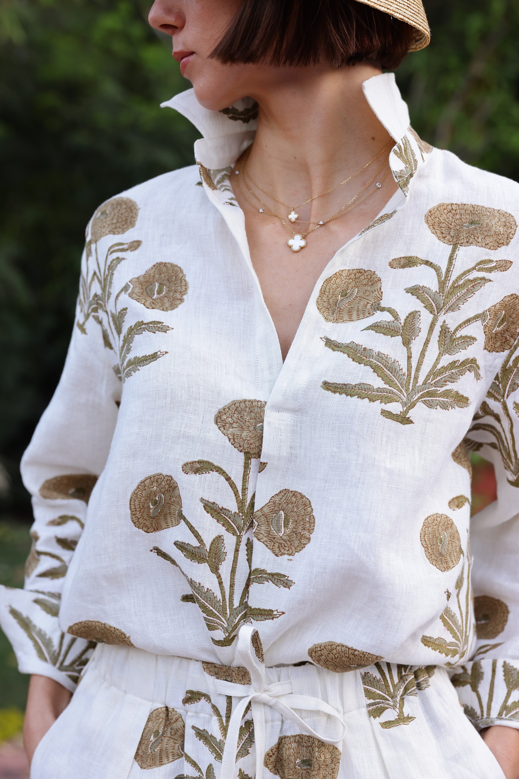 #color_Khaki Flower