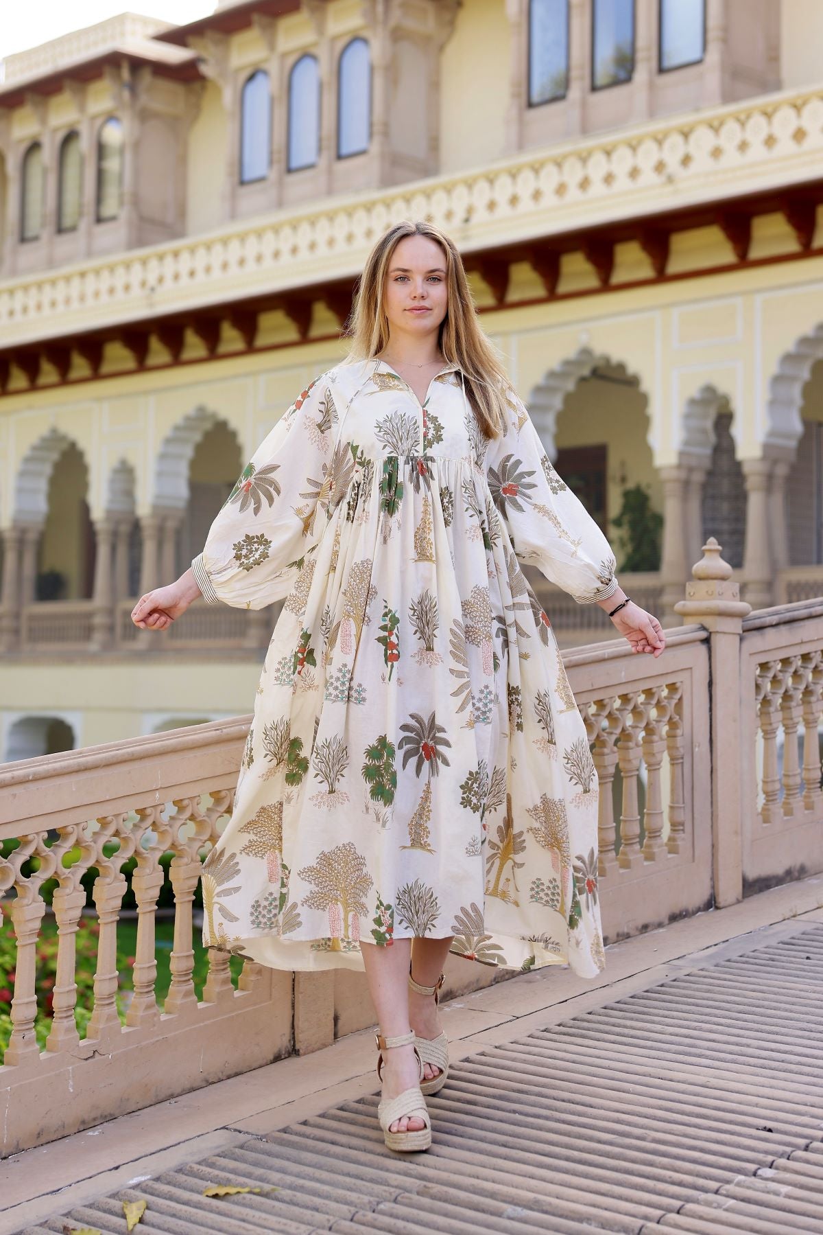 fitted lace wedding dress gz maida p long dress  Maison Operative